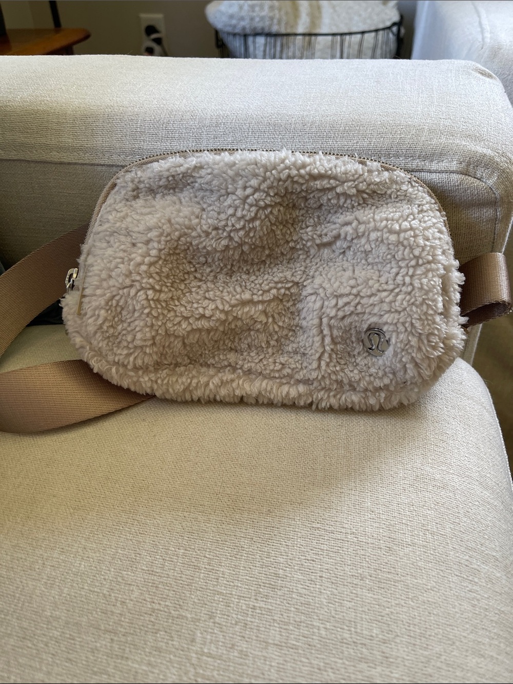 Lululemon Sherpa Belt Bag